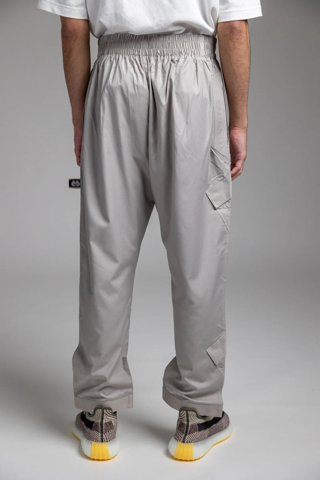 LIGHT GREY TROUSERS