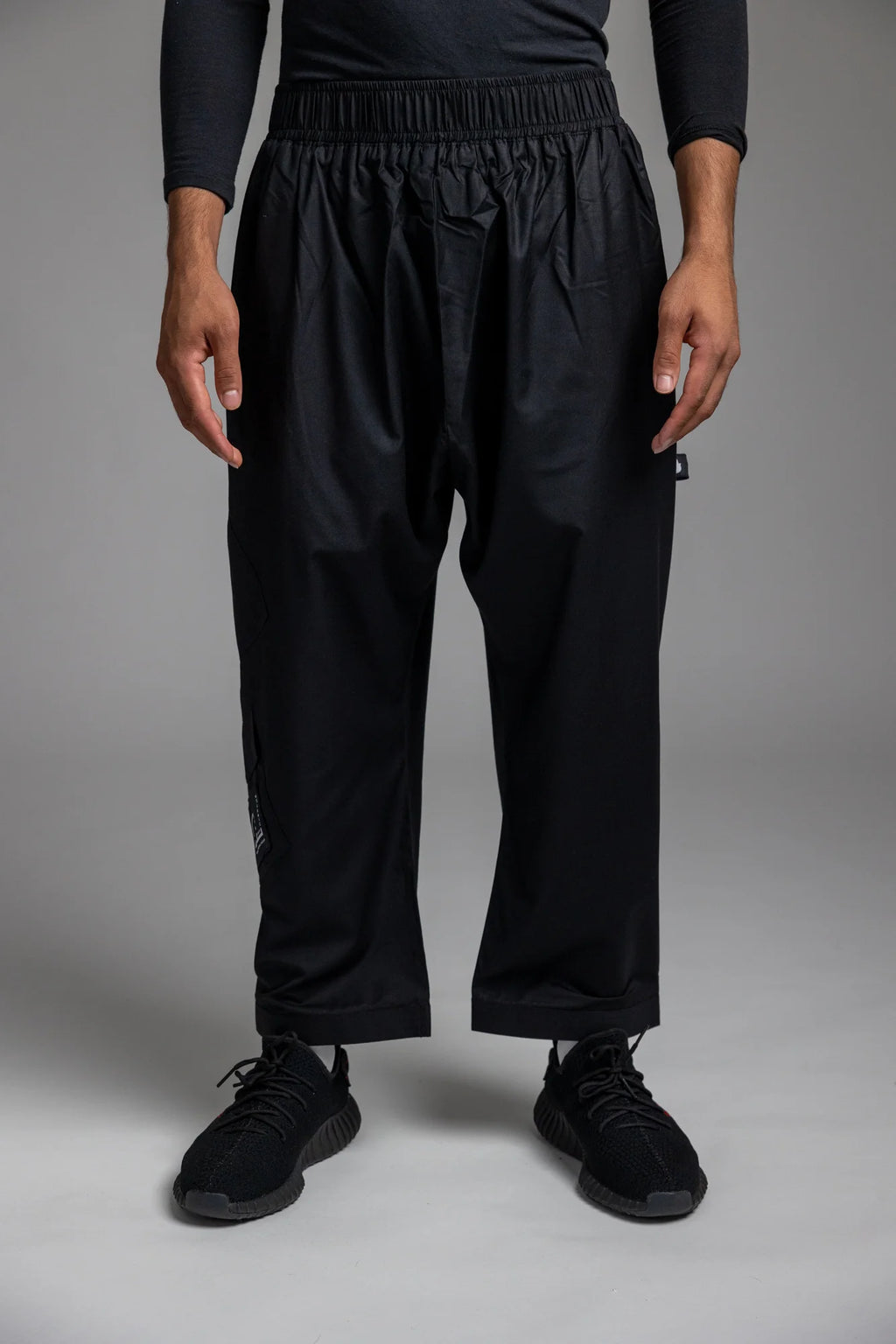 URBAN BLACK TROUSERS
