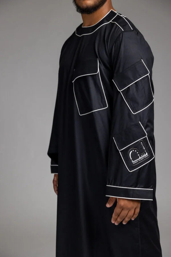 Black/ White Thobe